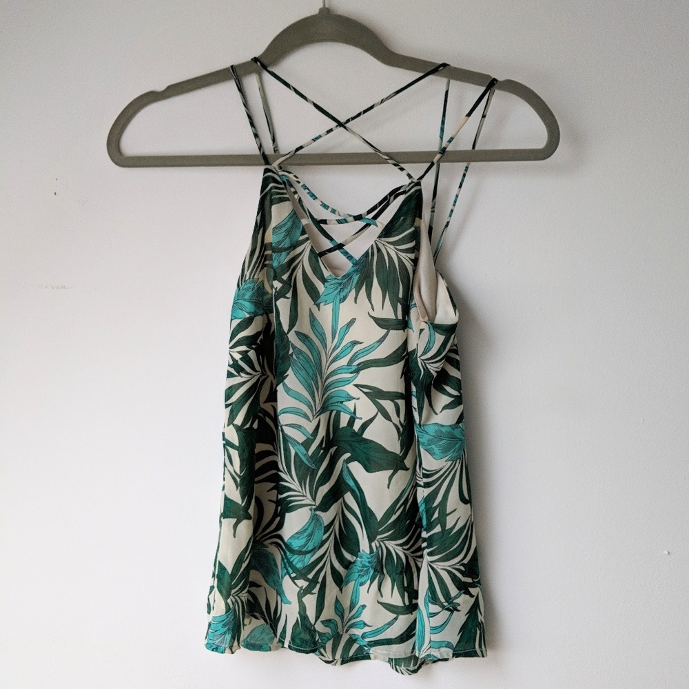 Leaf print flowey tank